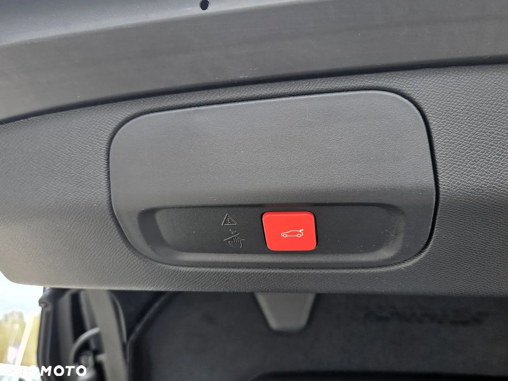 Peugeot 408 1.6 Plug-In Hybrid 225 GT Exclusive e-DCS7 - 17