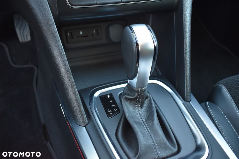 Renault Megane 1.2 16V TCe Bose EDC EU6 - 34