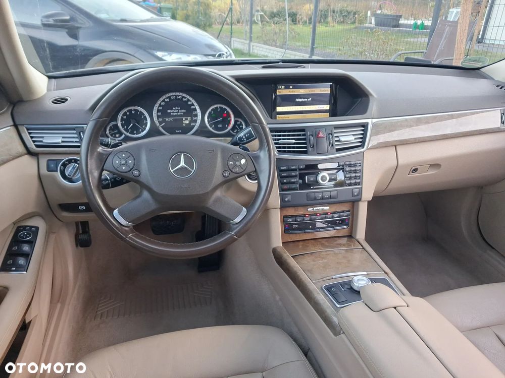 Mercedes-Benz Klasa E 350 CDI 4-Matic BlueEff Avantgarde - 27