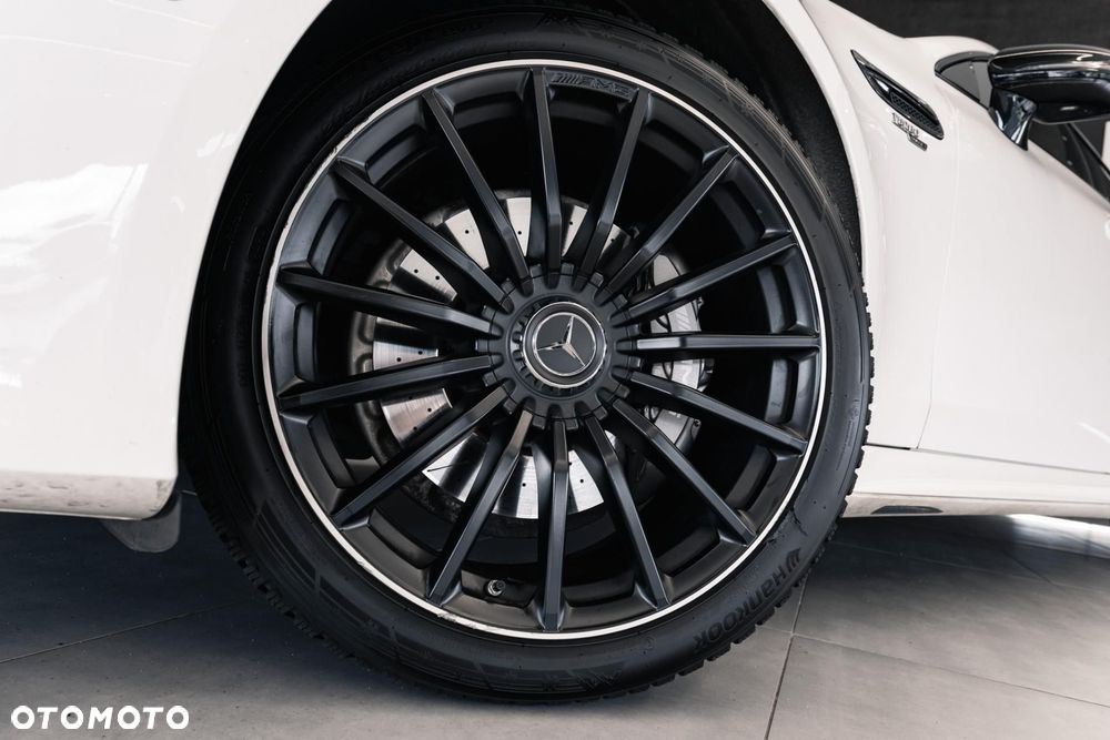 Mercedes-Benz AMG GT 43 4-Matic+ - 38