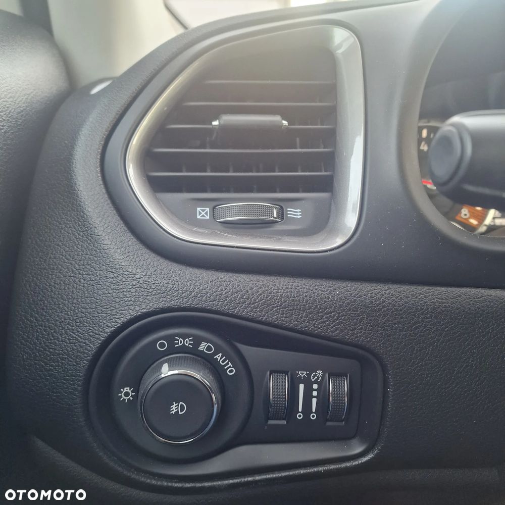 Jeep Renegade - 13