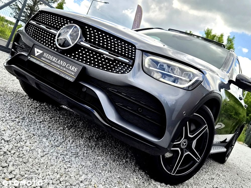 Mercedes-Benz GLC 300 de 4Matic 9G-TRONIC AMG Line Plus - 36