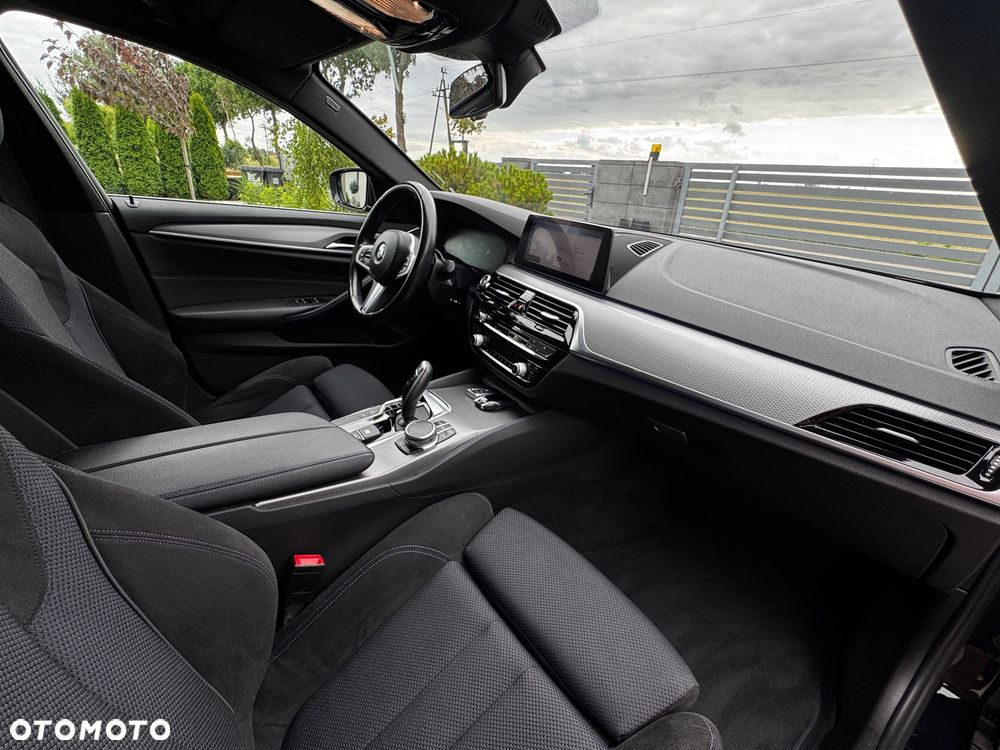 BMW Seria 5 520d xDrive M Sport sport - 4
