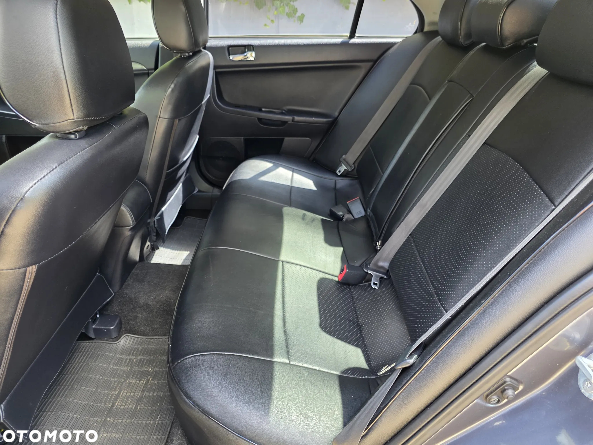 Mitsubishi Lancer 1.8 Instyle NAVI - 10