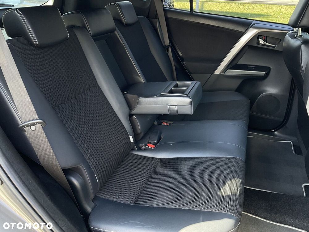 Toyota RAV4 Hybrid Prestige 4x4 - 13
