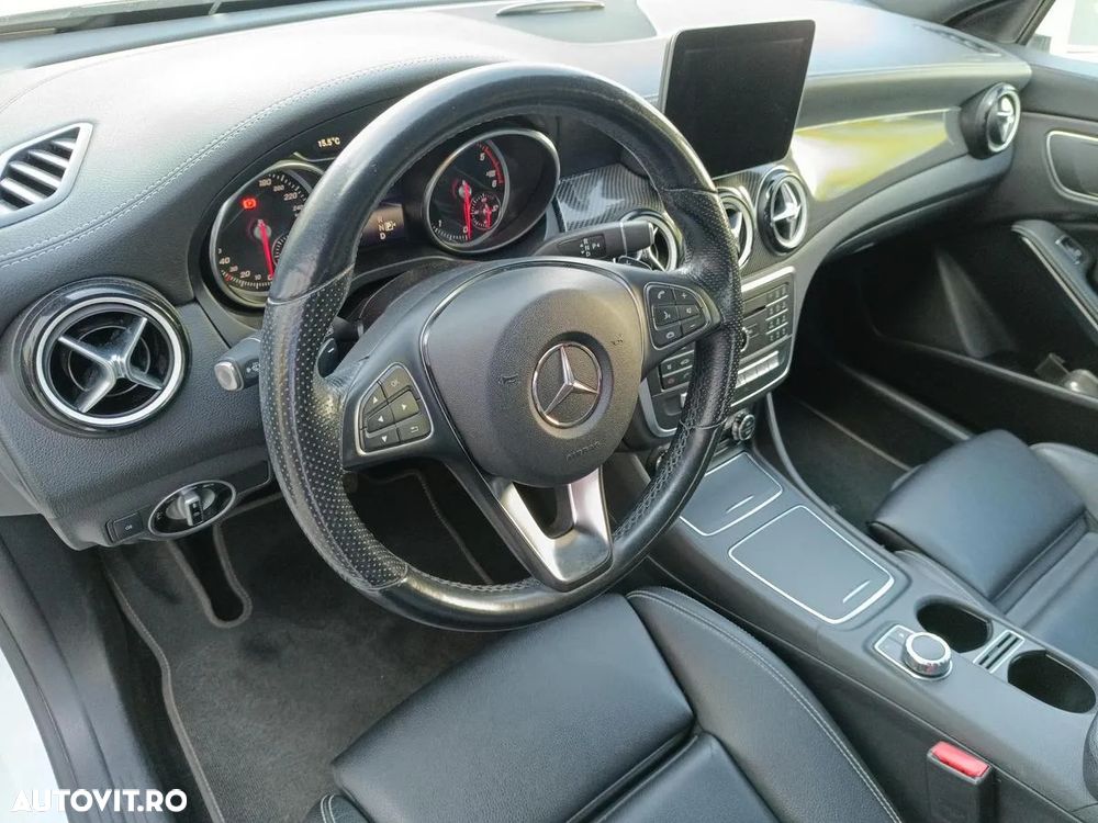 Mercedes-Benz CLA - 9