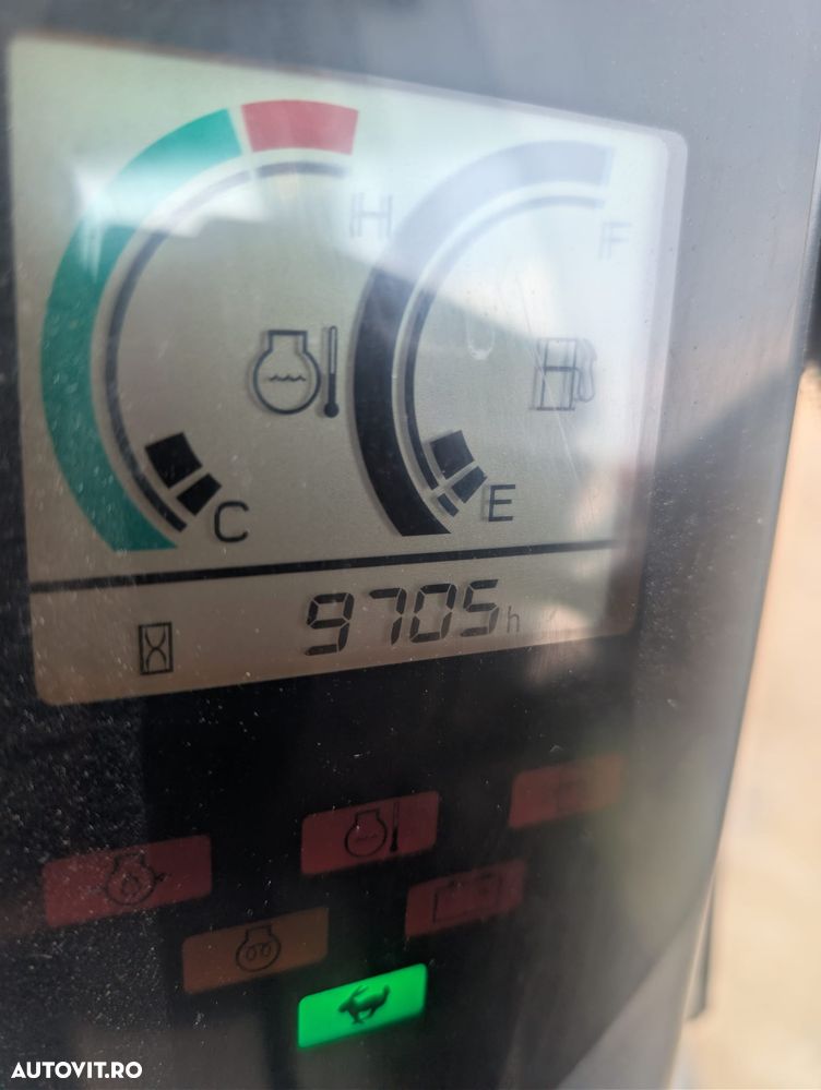Hitachi 2 tone, Adancime sapare 2,5m, ZX19-6, CUPLA RAPIDA+3 CUPE  NOI, inst picon pe brate, lama nivelare, senile 90% ok EXTENSIBILE, camera spate, latime 1m, posibilitatea leasing 4 ani-PROMOTIE 21.900 EUR+Tva - 38