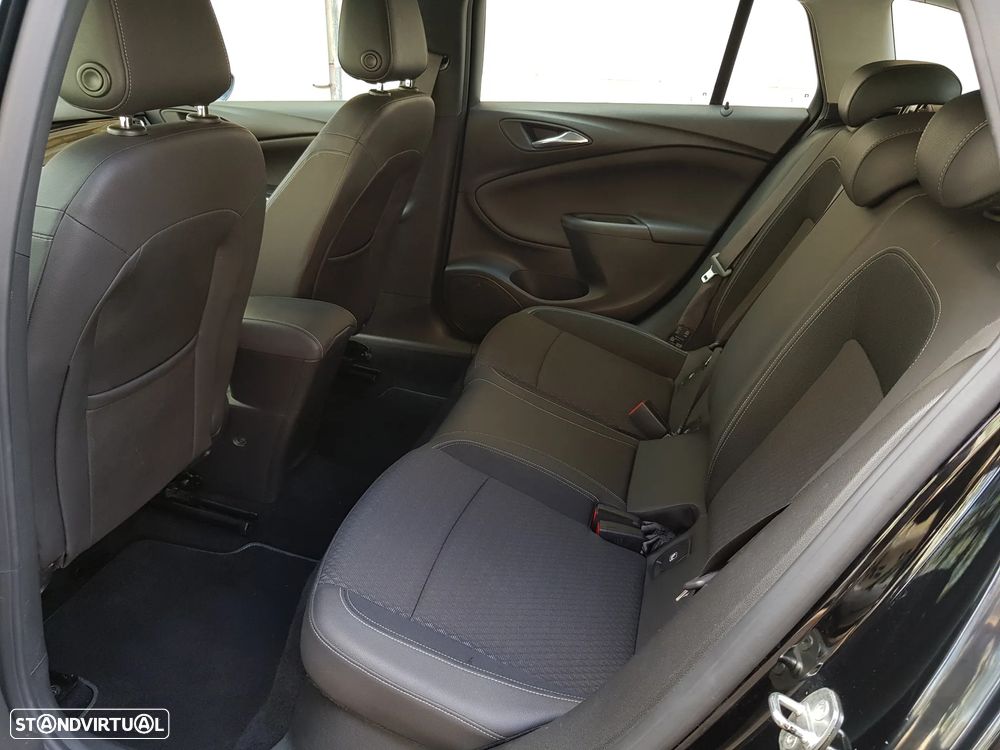 Opel Astra Sports Tourer 1.6 CDTI Innovation S/S RM6/SOB/5PC/5PB - 32