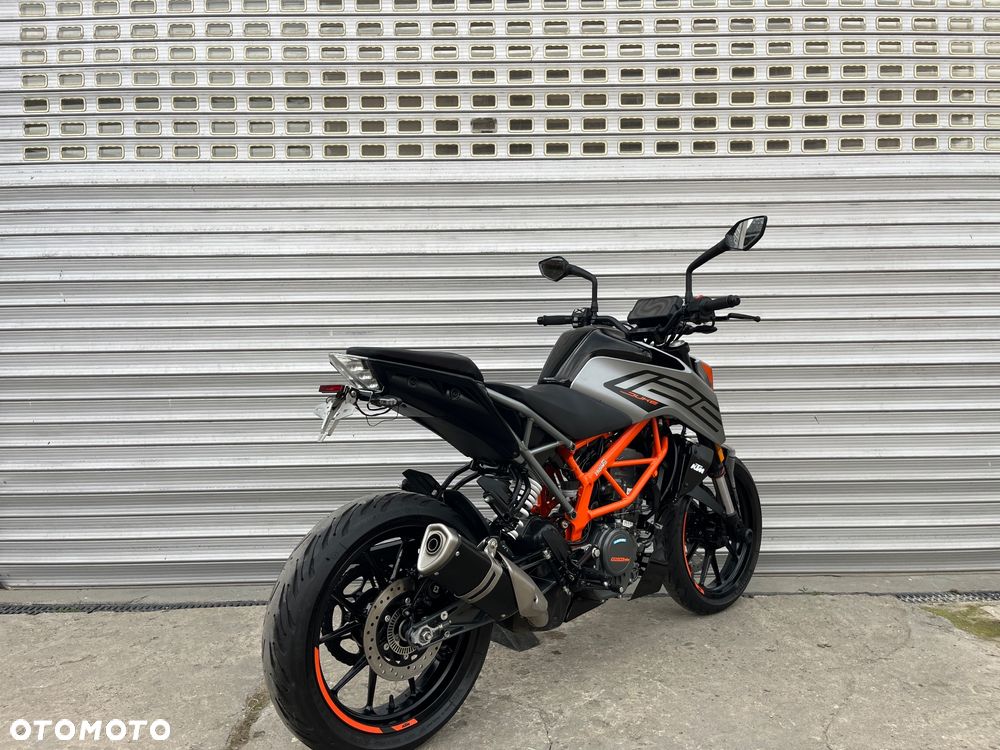 KTM Duke - 17