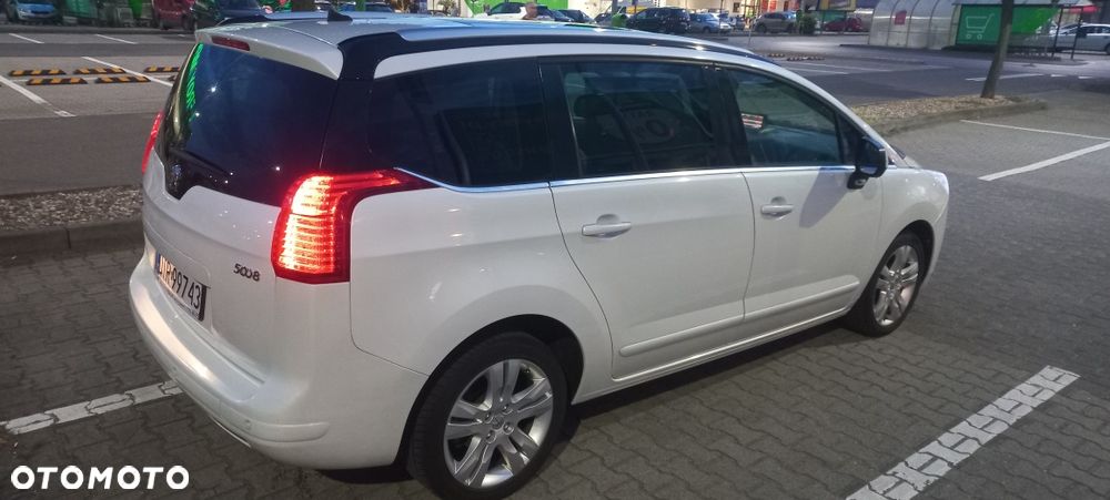 Peugeot 5008 - 3