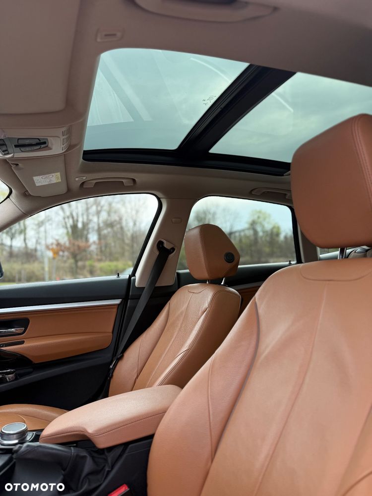 BMW Seria 3 320d xDrive Luxury Line - 7