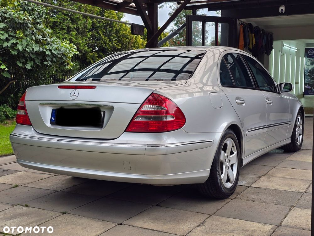 Mercedes-Benz Klasa E 240 Avantgarde - 13