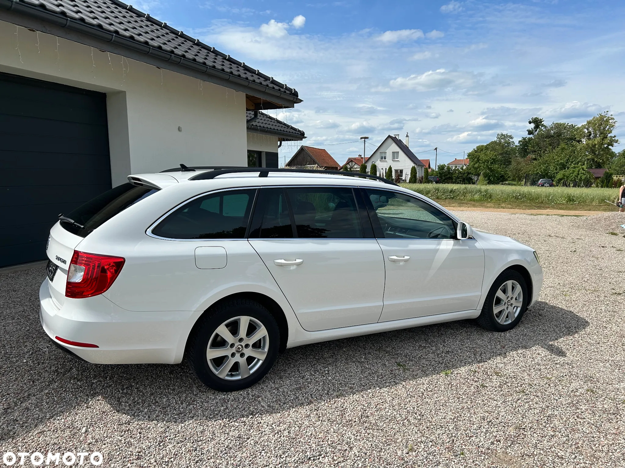 Skoda Superb 2.0 TDI DSG Ambition - 5