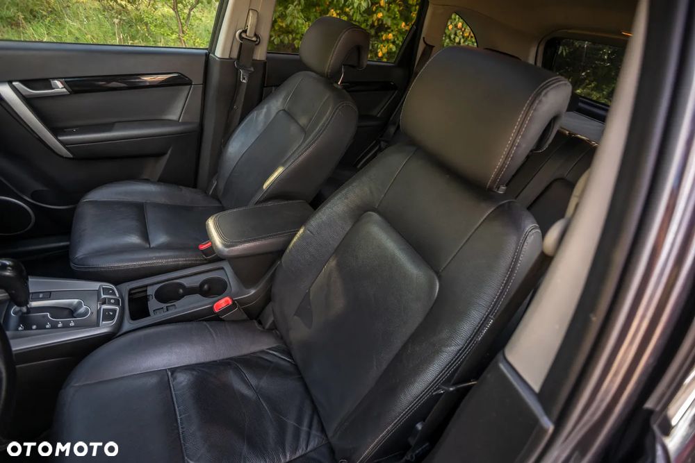 Chevrolet Captiva 2.2 d LTZ - 30