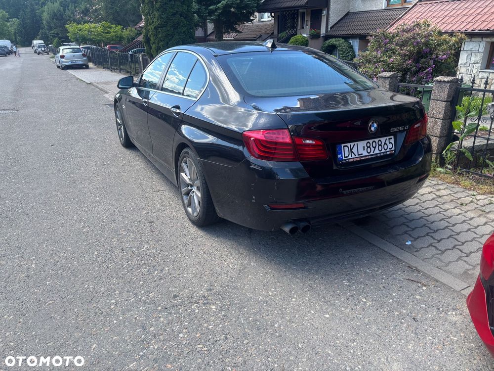 BMW Seria 5 525d xDrive Luxury Line - 3