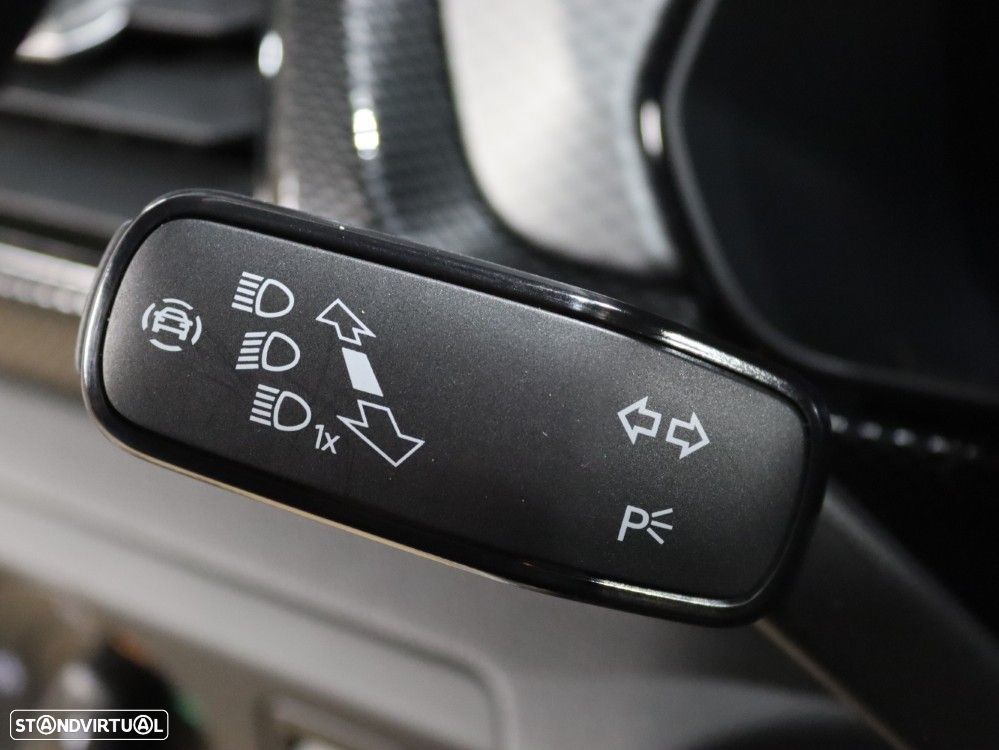 VW T-Cross 1.0 TSI Life DSG - 24