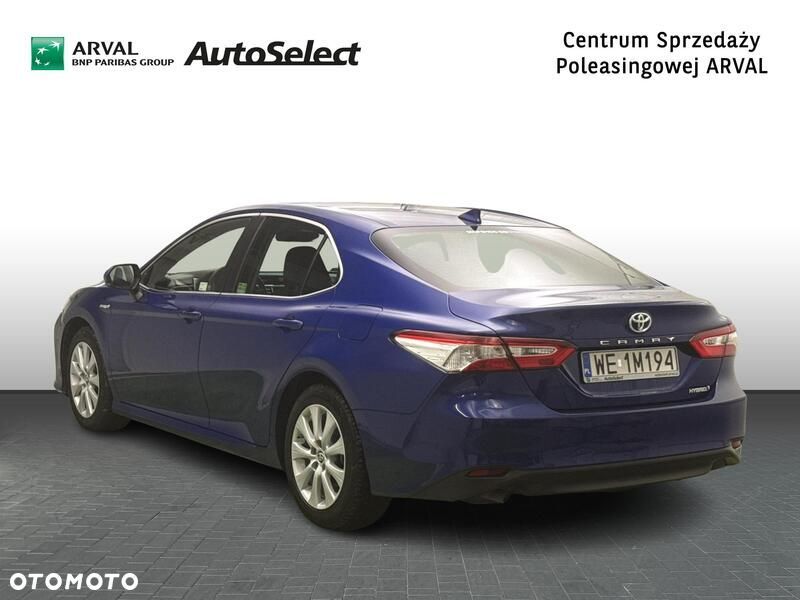 Toyota Camry 2.5 Hybrid Comfort CVT - 3