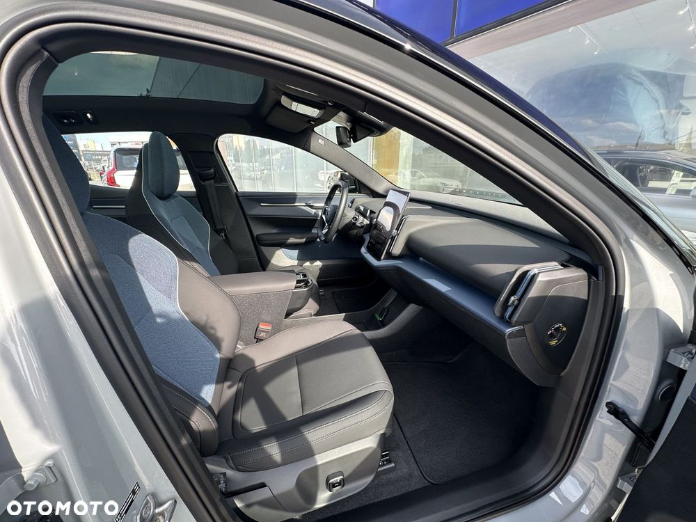 Volvo EX30 - 38