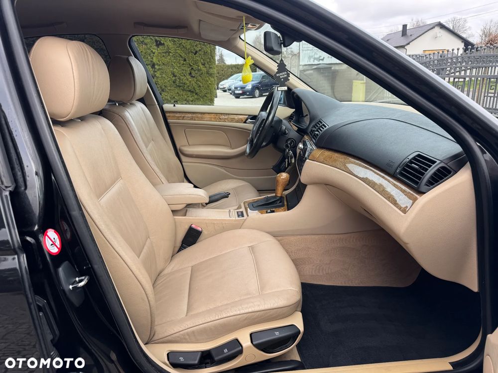 BMW Seria 3 318i Edition Exclusive - 27