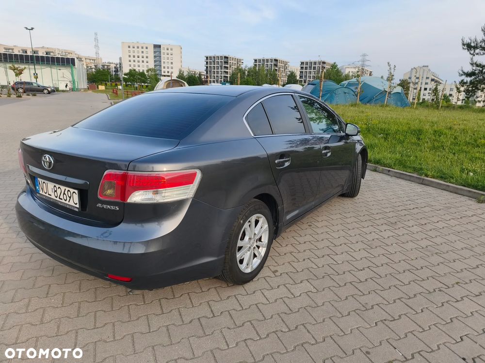 Toyota Avensis 1.8 Sol plus - 4