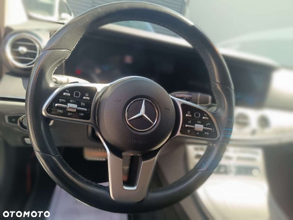 Mercedes-Benz Klasa E - 18