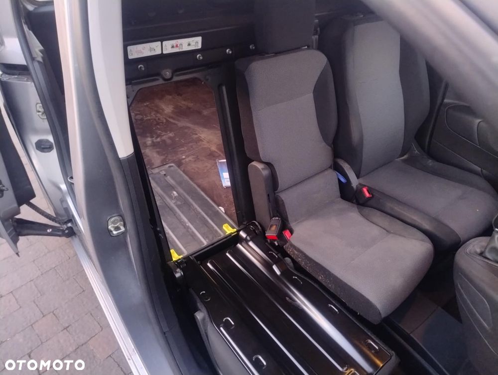 Peugeot Partner - 13