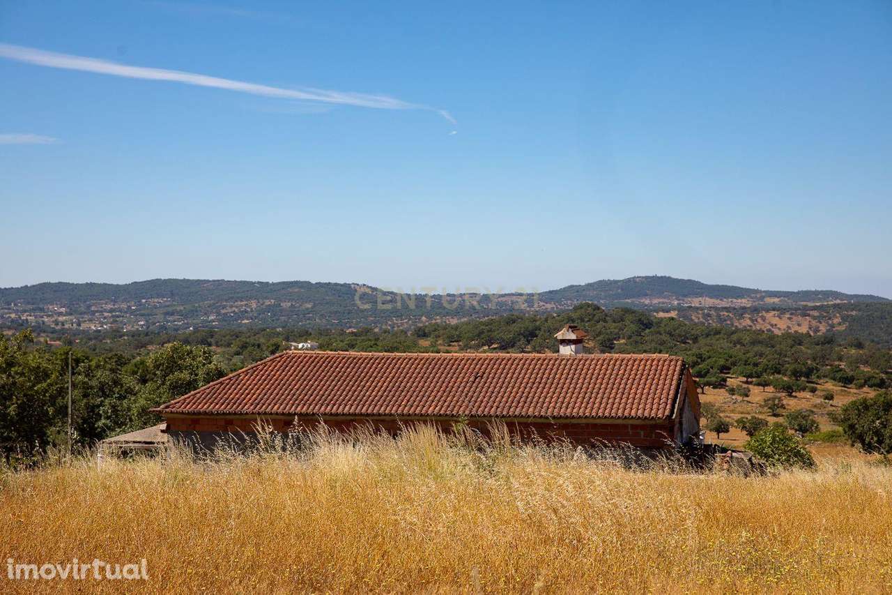 Quinta com 2,5 hectares em Portalegre - Grande imagem: 2/9