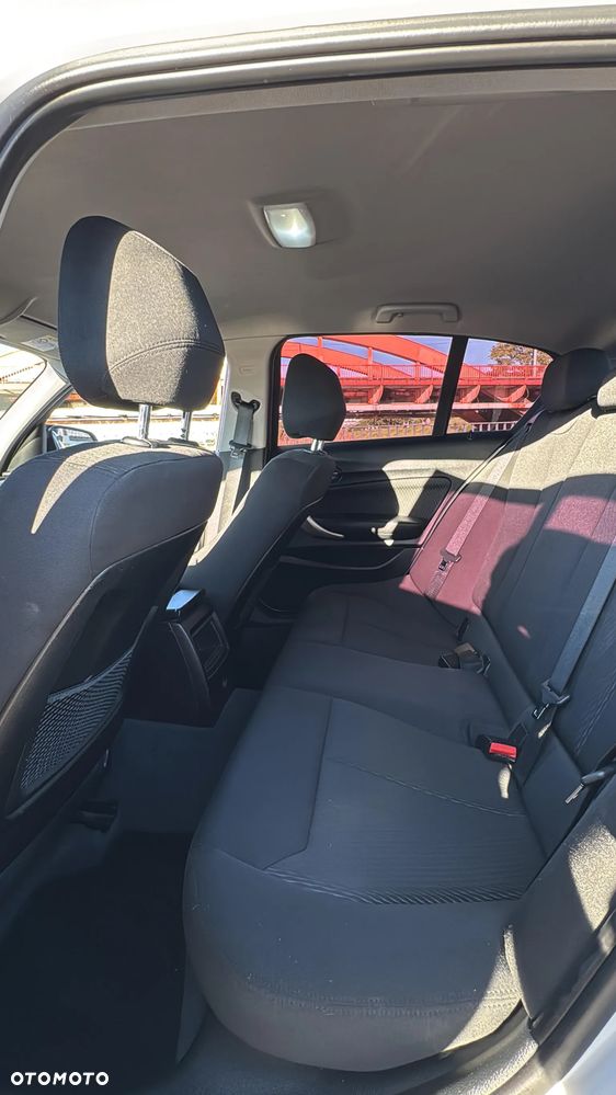 BMW Seria 1 118d Sport Line - 14