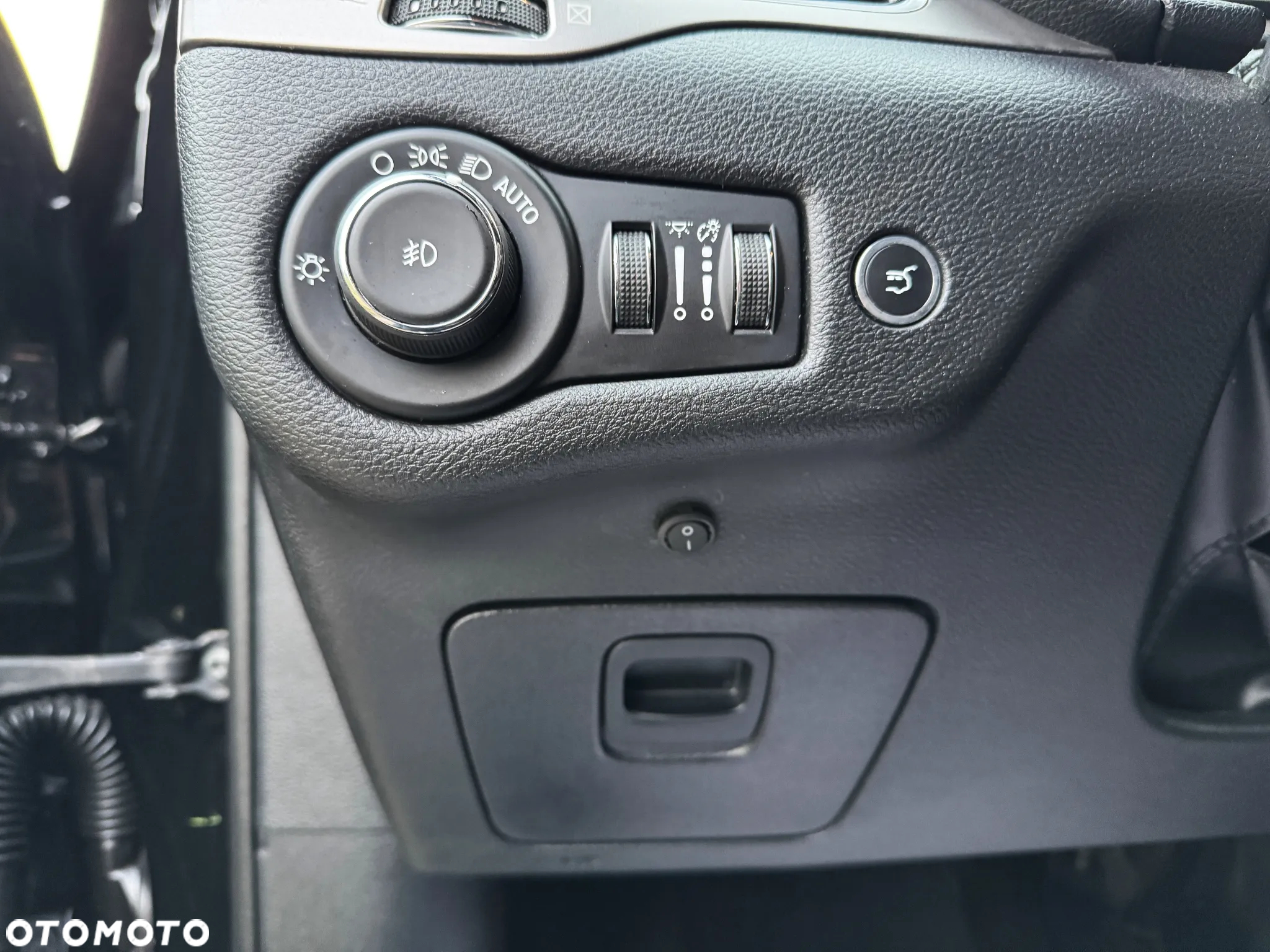 Jeep Cherokee 2.0 GME Active Drive I Night Eagle - 29