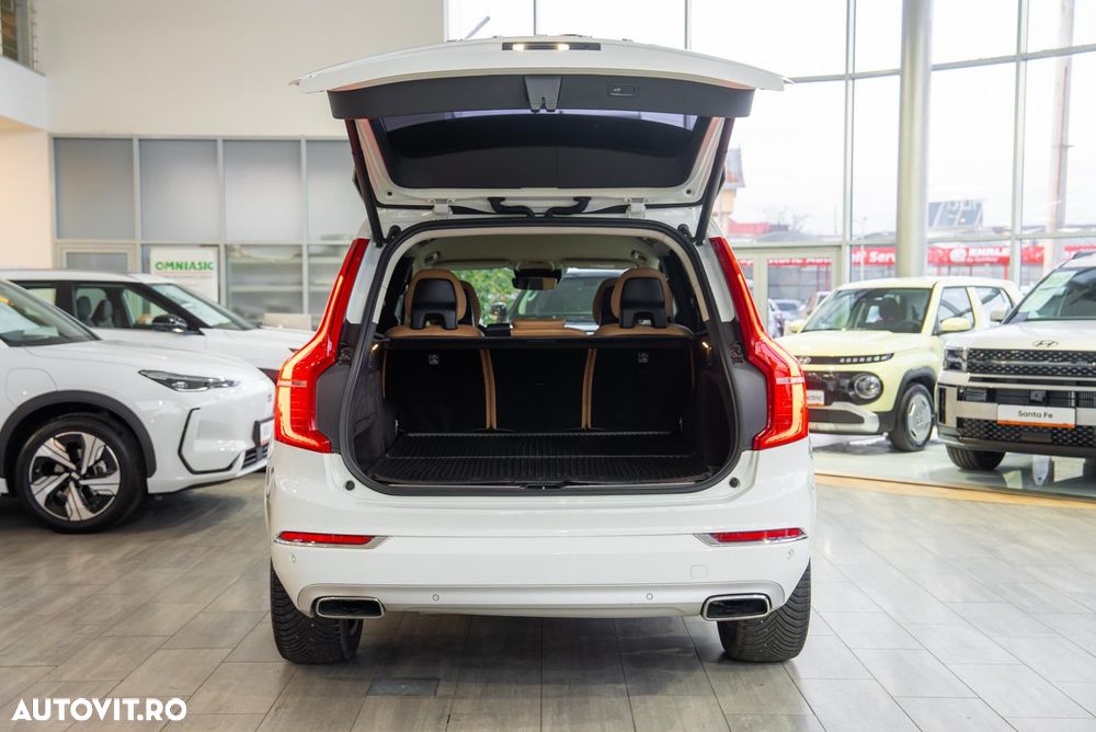 Volvo XC 90 D5 AWD Geartronic Inscription - 12