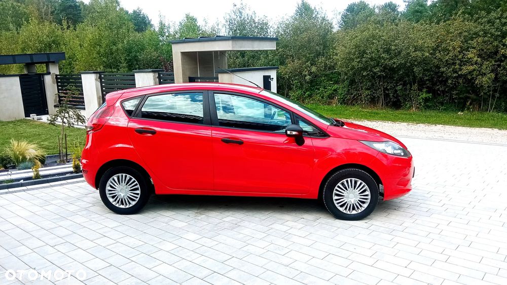 Ford Fiesta 1.4 TDCi Ambiente - 11