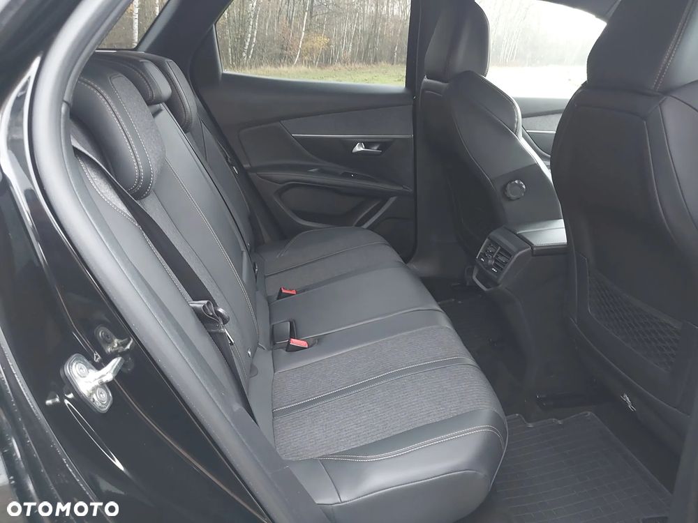 Peugeot 3008 - 23