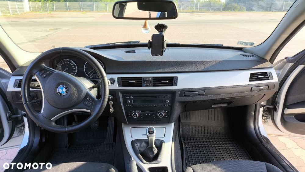 BMW Seria 3 318d - 7