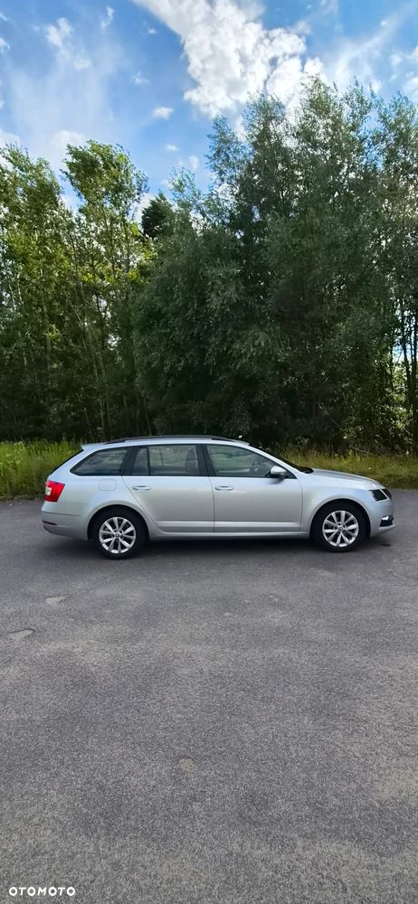 Skoda Octavia 1.6 TDI SCR Ambition - 2