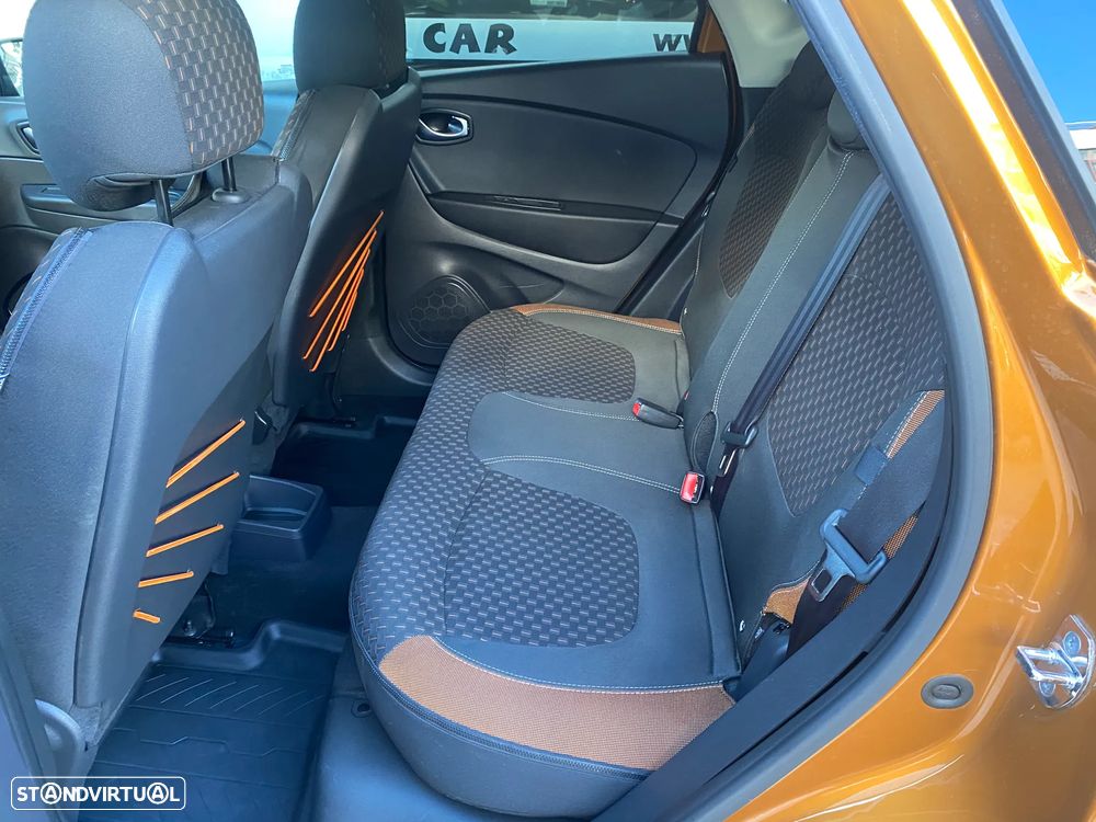 Renault Captur - 43