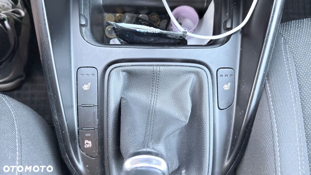 Kia Carens 1.7 CRDi L - 17