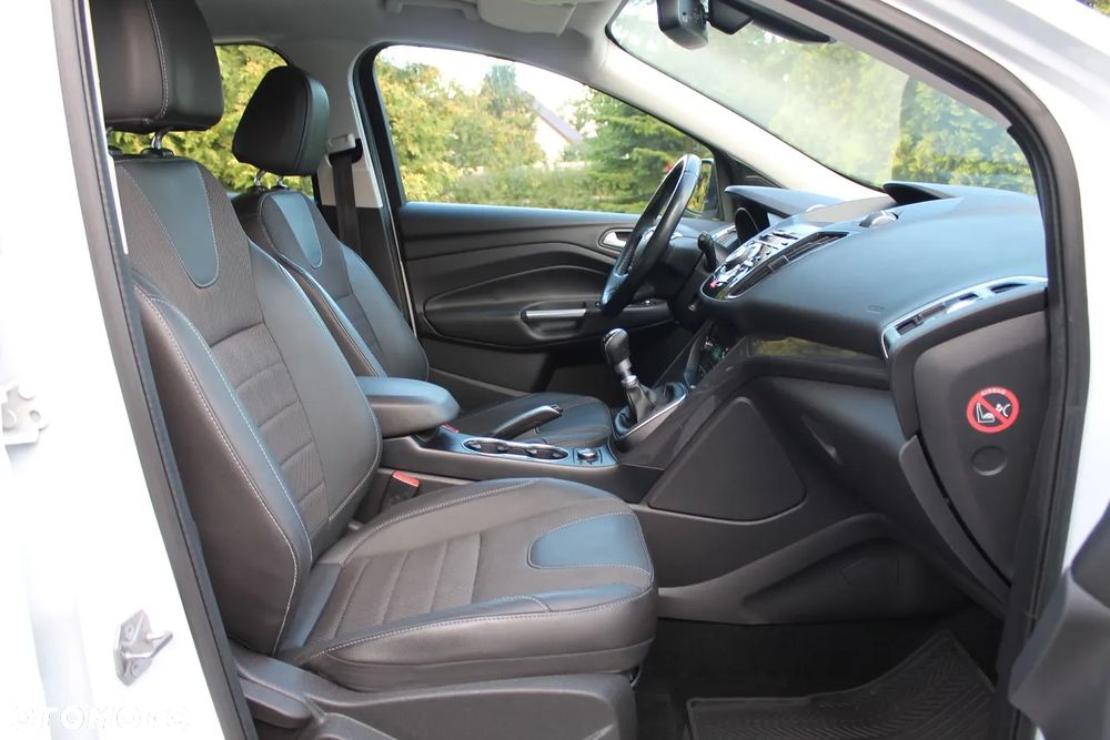 Ford Kuga 2.0 TDCi Titanium - 20