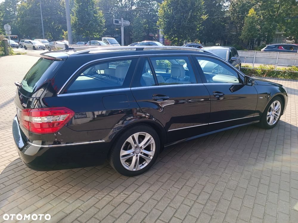 Mercedes-Benz Klasa E 200 T CGI BlueEFFICIENCY 7G-TRONIC Avantgarde - 8