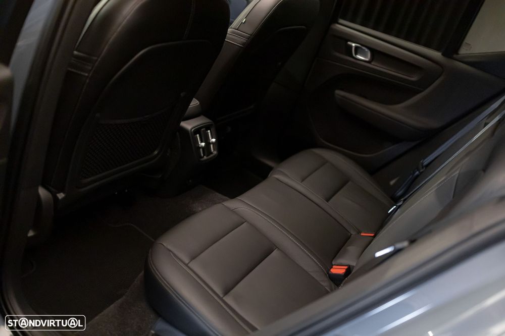 Volvo XC 40 P8 AWD Recharge RDesign - 28