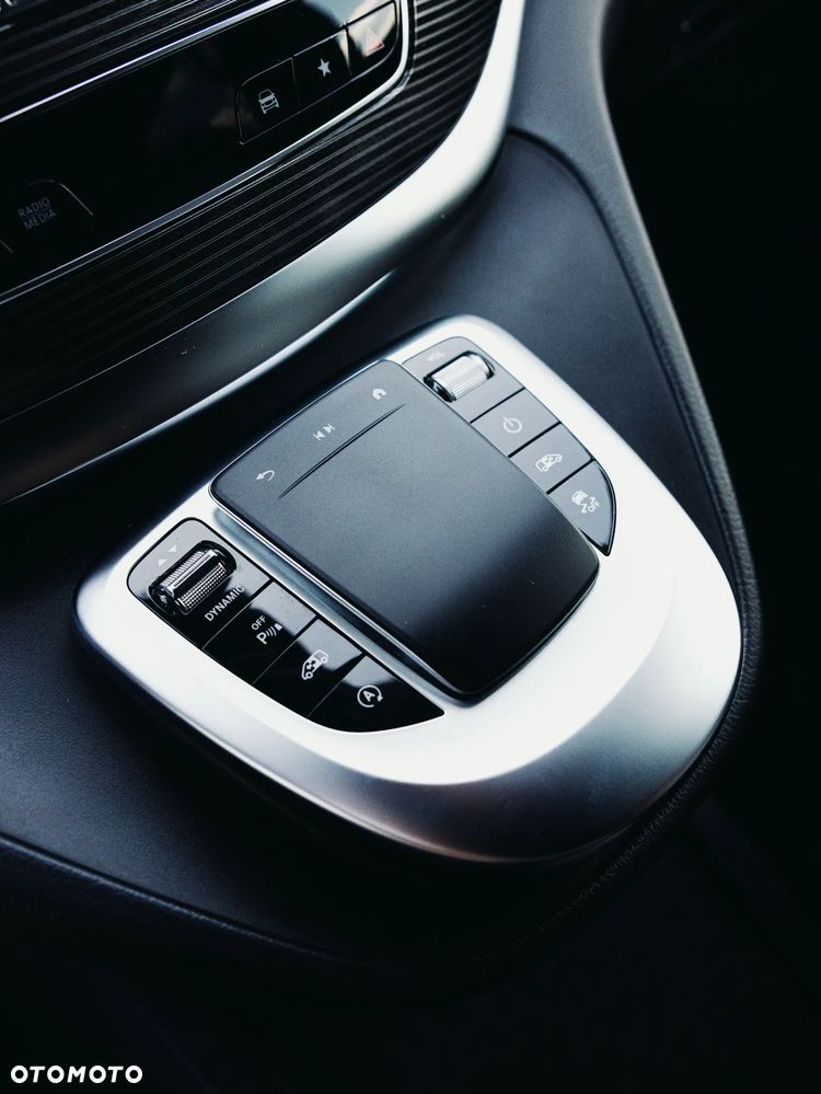 Mercedes-Benz Klasa V 300 d 4-Matic 9G-Tronic - 10