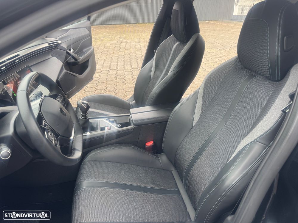Peugeot 308 - 5