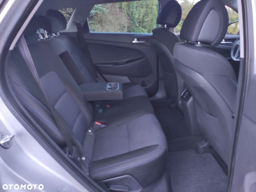 Hyundai Tucson blue 1.7 CRDi 2WD Style - 14