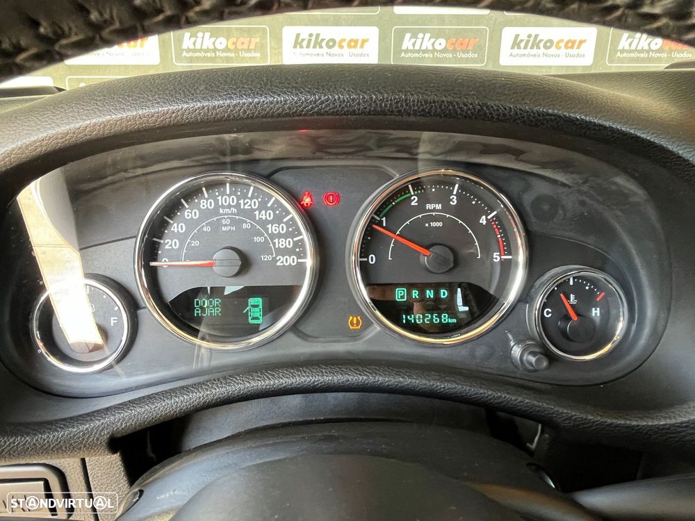 Jeep Wrangler Unlimited 2.8 CRD ATX Rubicon - 27