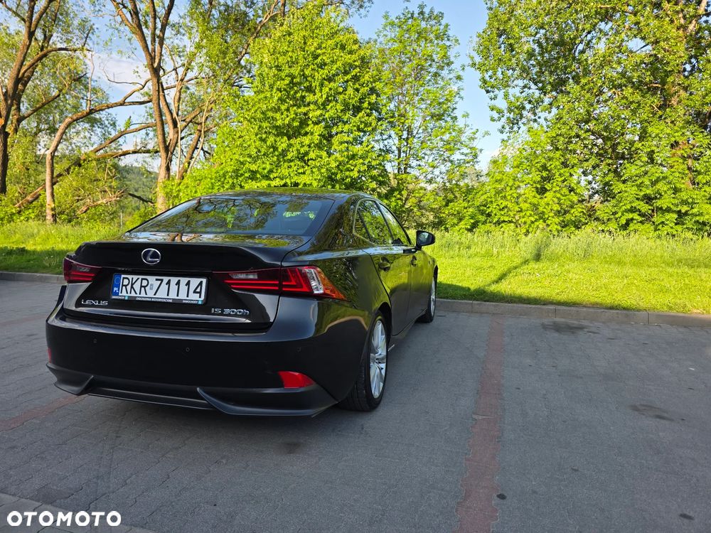 Lexus IS - 6