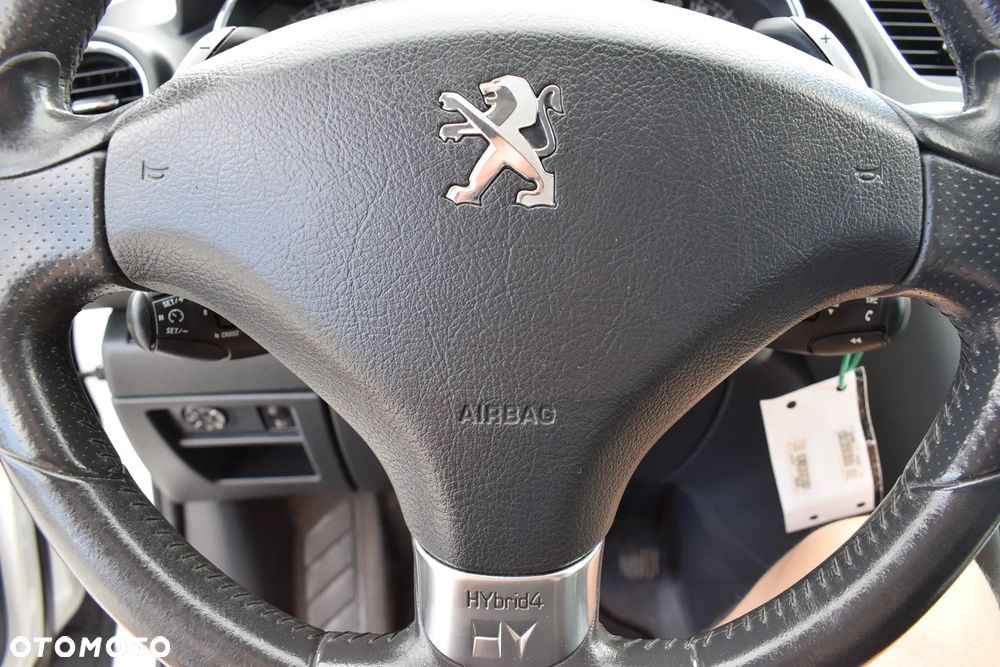 Peugeot 3008 2.0 HYbrid4 - 18