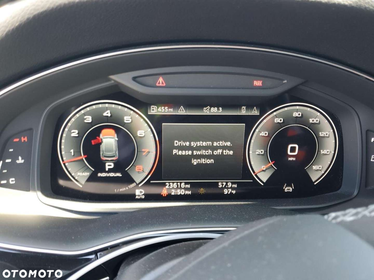 Audi Q8 - 10