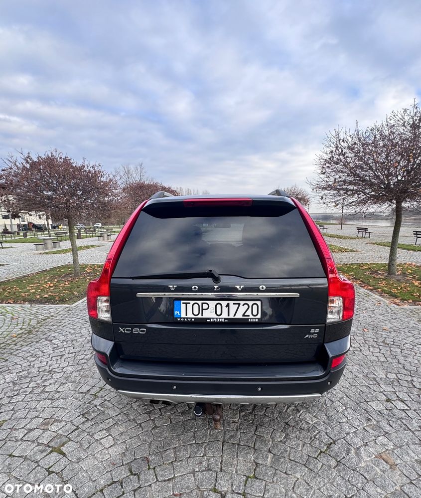 Volvo XC 90 3.2 AWD Geartonic Summum - 4