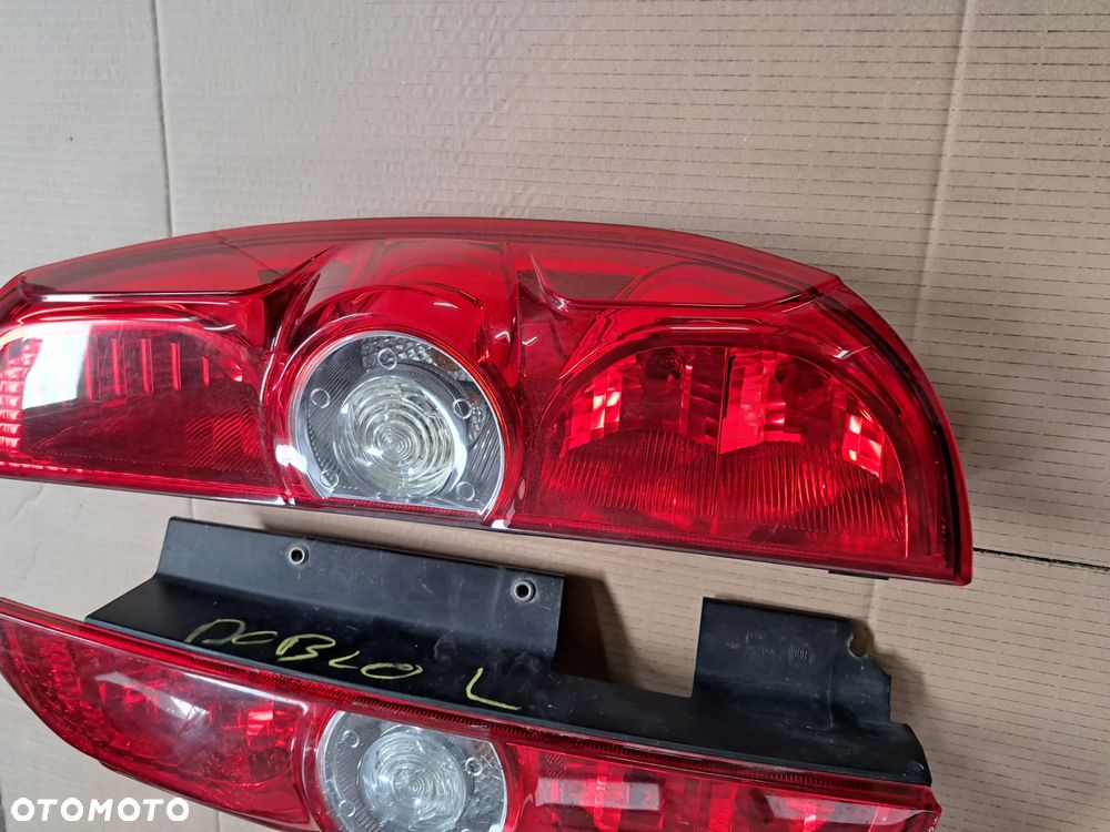Fiat Doblo II lampa tylna lewa prawa 10-14 klapa - 6