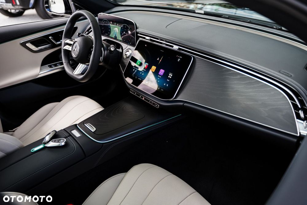 Mercedes-Benz Klasa E - 16