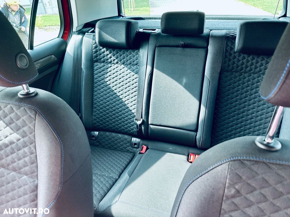 Volkswagen Golf - 15